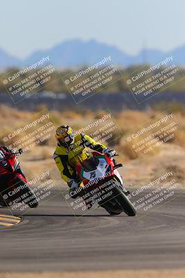 media/Dec-14-2023-Racers Edge (Thu) [[2b7ed58cb2]]/B Group/Session 4 (Turn 16)/